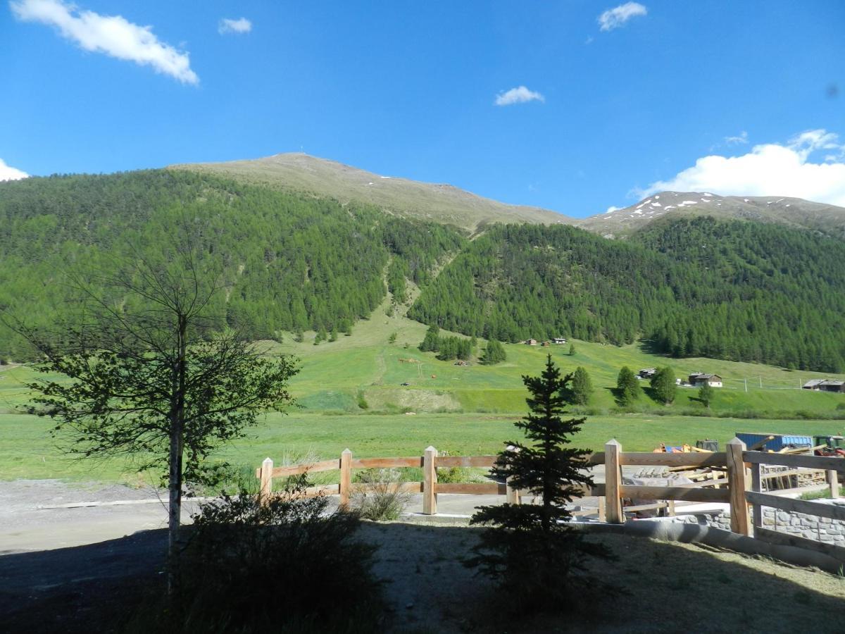 Casa Soleil Apartment Livigno Bagian luar foto